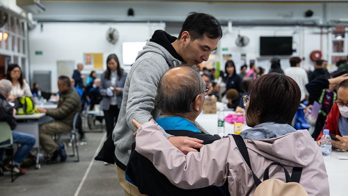 香港宏福苑大火44死禍首曝光!「全區包覆」害7棟一起燒 專家實測1物嘆人禍無誤