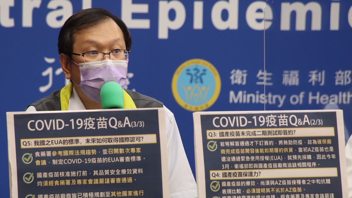 指揮中心發言人莊人祥今(17)日指出,昨天全台接種約14萬劑,與開打首日數據差不多,目前未見疫苗緩打潮。(圖/中央流行疫情指揮中心提供) 指揮中心發言人莊人祥今(17)日指出,昨天全台接種約14萬劑,與開打首日數據差不多,目前未見疫苗緩打潮。(圖/中央流行疫情指揮中心提供)