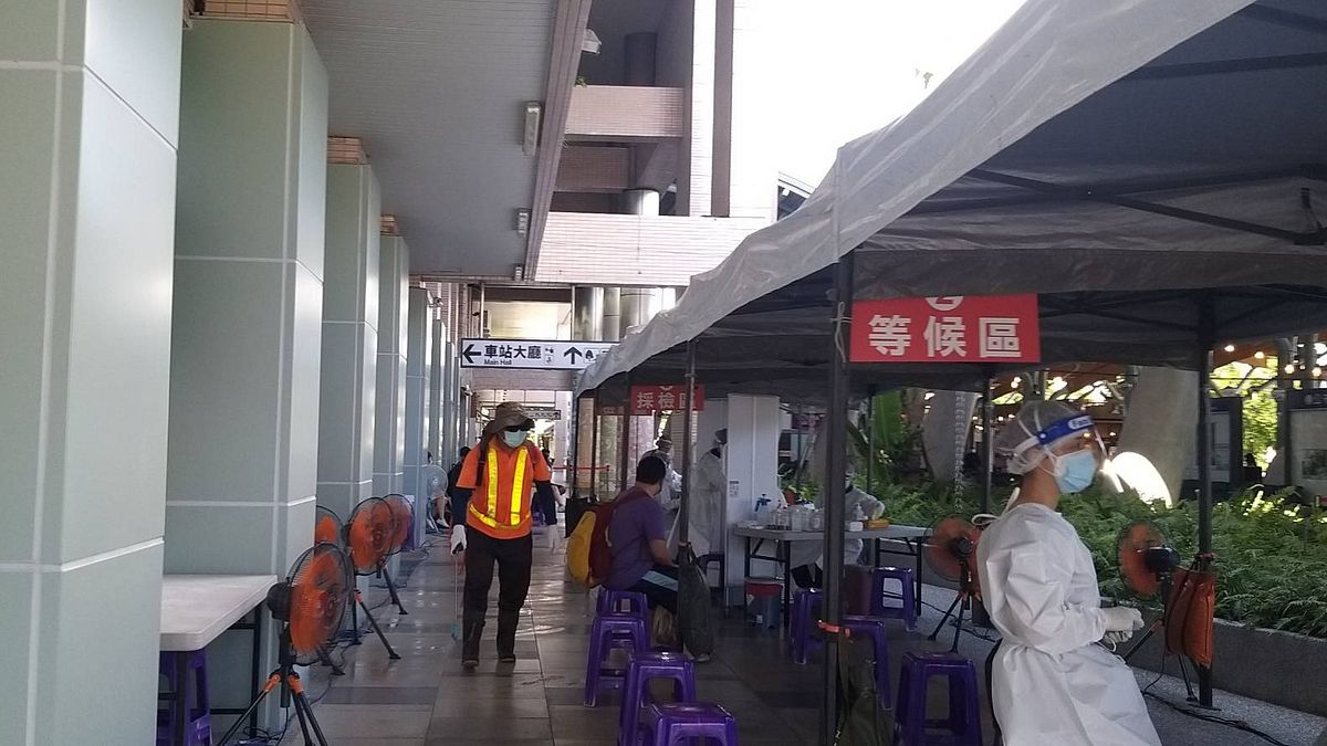 疫消毒大隊在中秋連假期間不打烊,持續派員加強清消。(圖/臺東縣衛生局提供) 疫消毒大隊在中秋連假期間不打烊,持續派員加強清消。(圖/臺東縣衛生局提供)