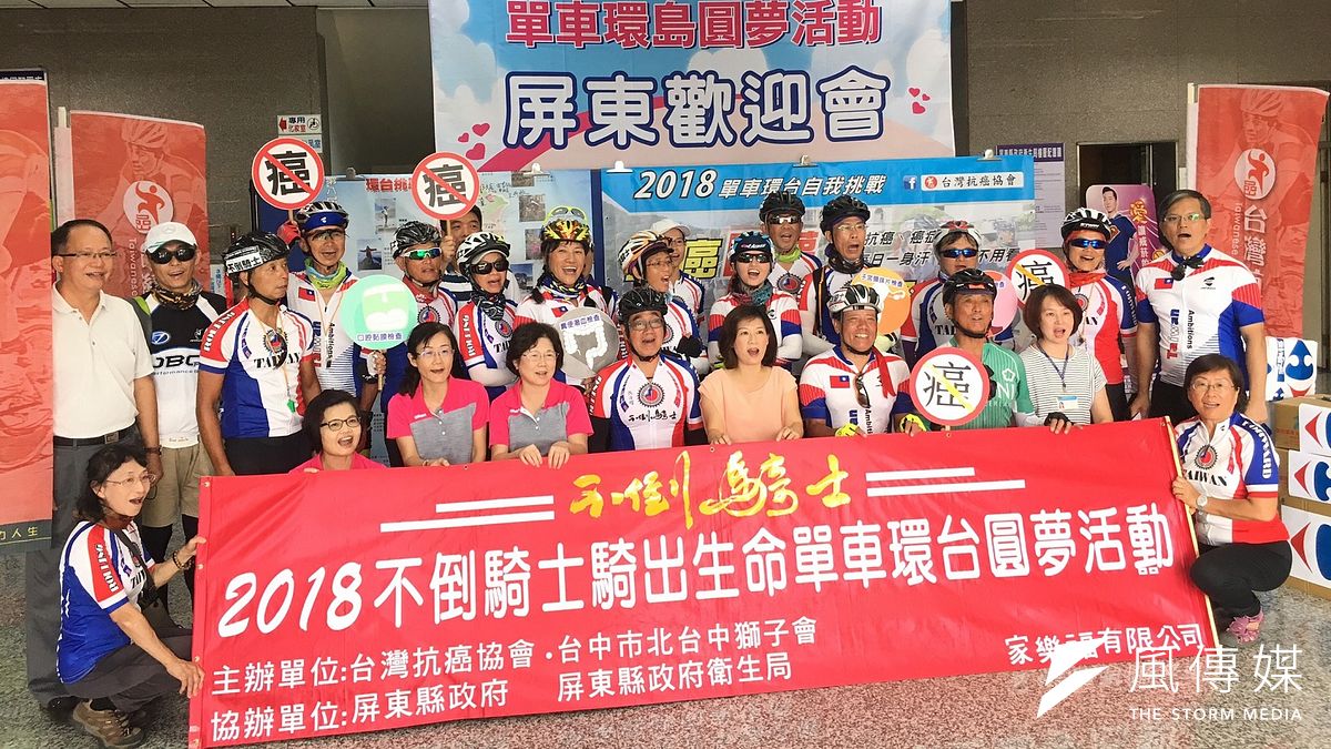 台灣抗癌協會理事長吳興傳自100年開始號召癌友舉辦「不倒騎士活動」,今年已邁入第8屆。(圖/徐炳文攝) 台灣抗癌協會理事長吳興傳自100年開始號召癌友舉辦「不倒騎士活動」,今年已邁入第8屆。(圖/徐炳文攝)