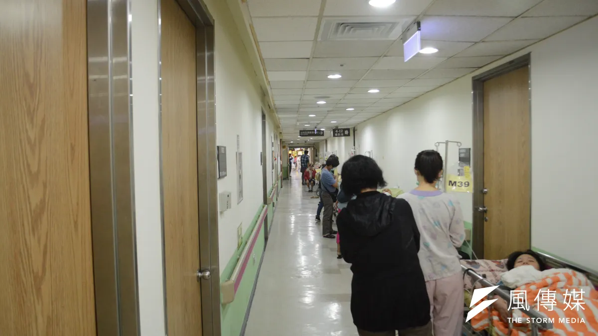 腸病毒季節又來臨,疾管署20日公布今年首例腸病毒重症死亡病例,呼籲要注意兒童出遊安全。(資料照,翁俊翹攝)