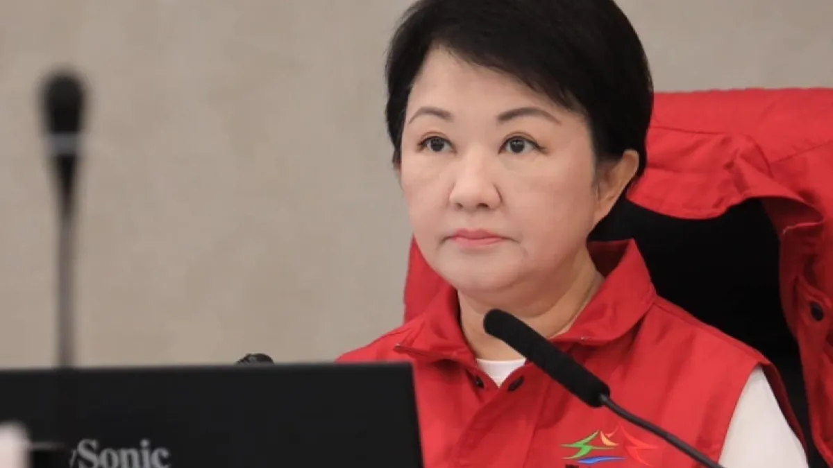 盧秀燕宣布台中市4日預防性放颱風假,市民歡聲雷動。(圖/翻攝自盧秀燕臉書)