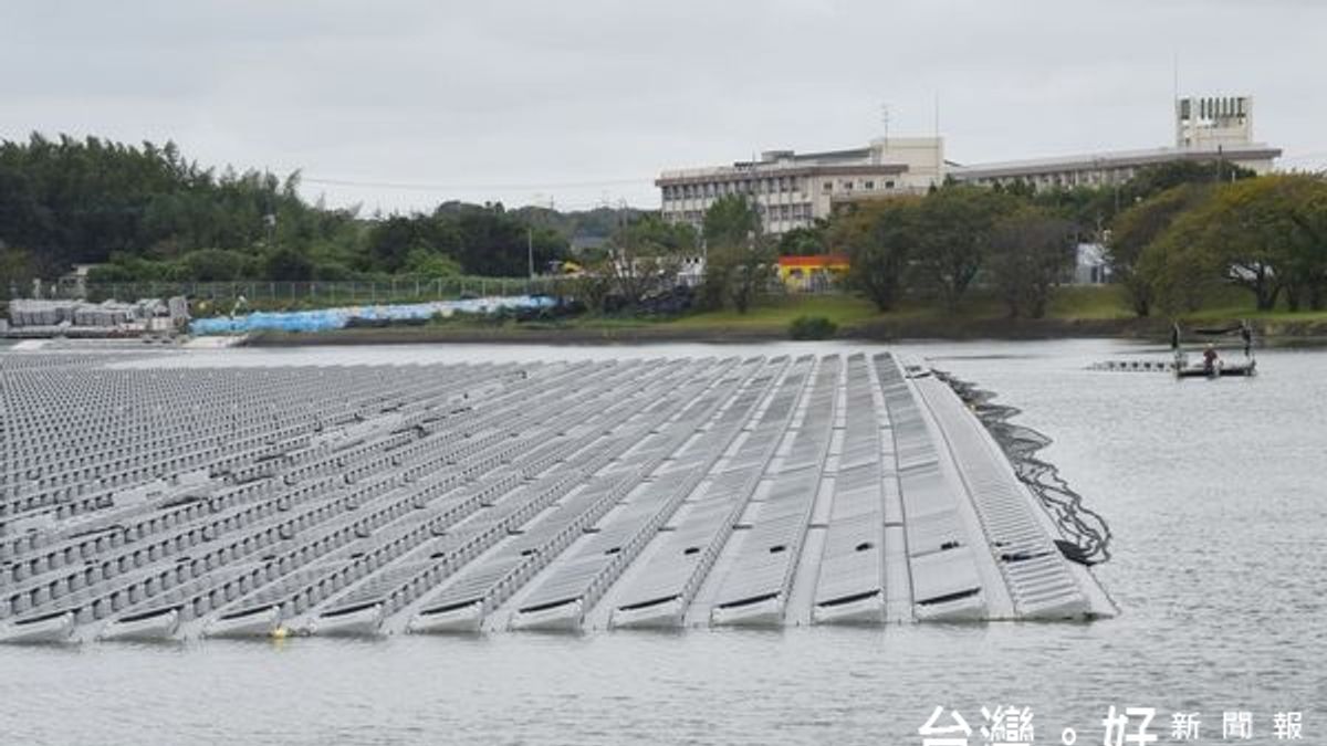 打造綠能首都 雲縣推滯洪池浮動式太陽能發電 打造綠能首都 雲縣推滯洪池浮動式太陽能發電