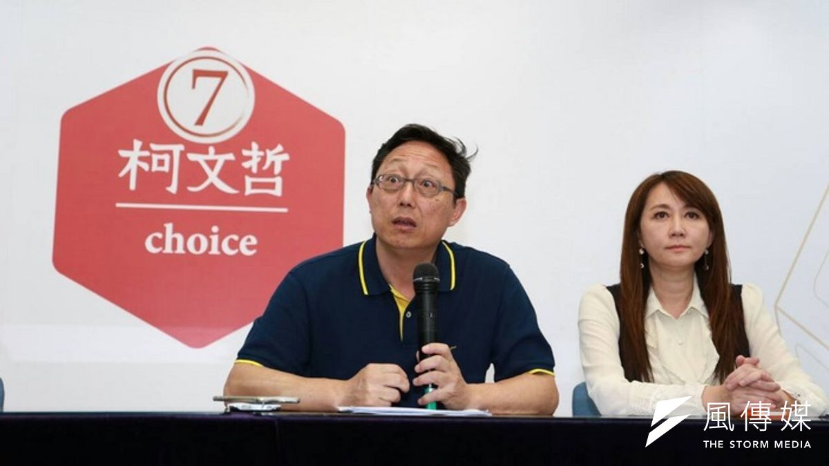 民進黨市議員簡余晏,即將接任觀傳局長一職,柯文哲8日上午進行「柯宋會」後,回應媒體提問表示,簡余晏可以說是一個「被遴選的人」。(柯文哲辦公室提供) 民進黨市議員簡余晏,即將接任觀傳局長一職,柯文哲8日上午進行「柯宋會」後,回應媒體提問表示,簡余晏可以說是一個「被遴選的人」。(柯文哲辦公室提供)