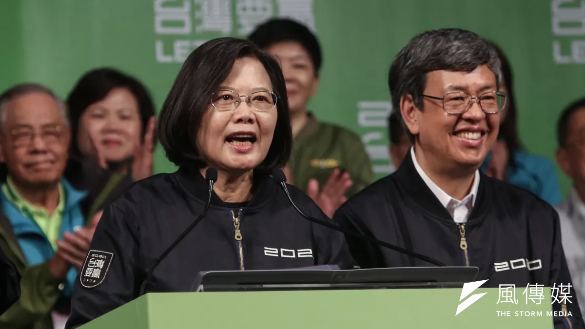 民進黨黨部開票之夜,總統蔡英文成功連任。(資料照,簡必丞攝)