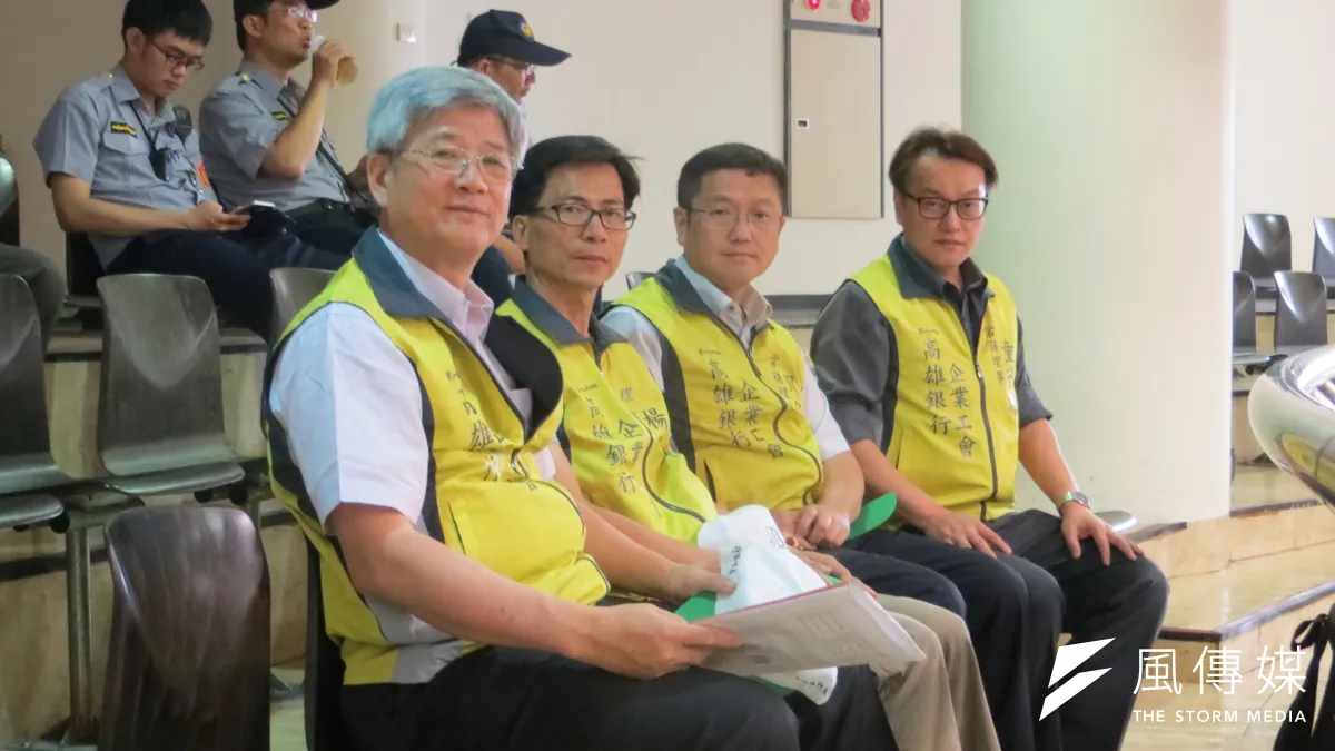 高銀工會29日到市議會陳情。(楊伯祿攝)