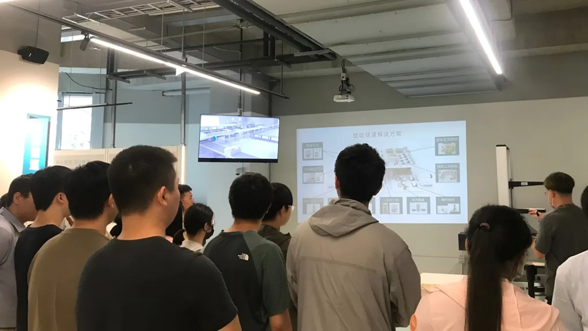 勞動部雲嘉南分署產業新尖兵課程,安排受訓學員至科學園區企業參訪,進一步瞭解產業特性及其職能需求。(圖/勞動力發展署雲嘉南分署提供)