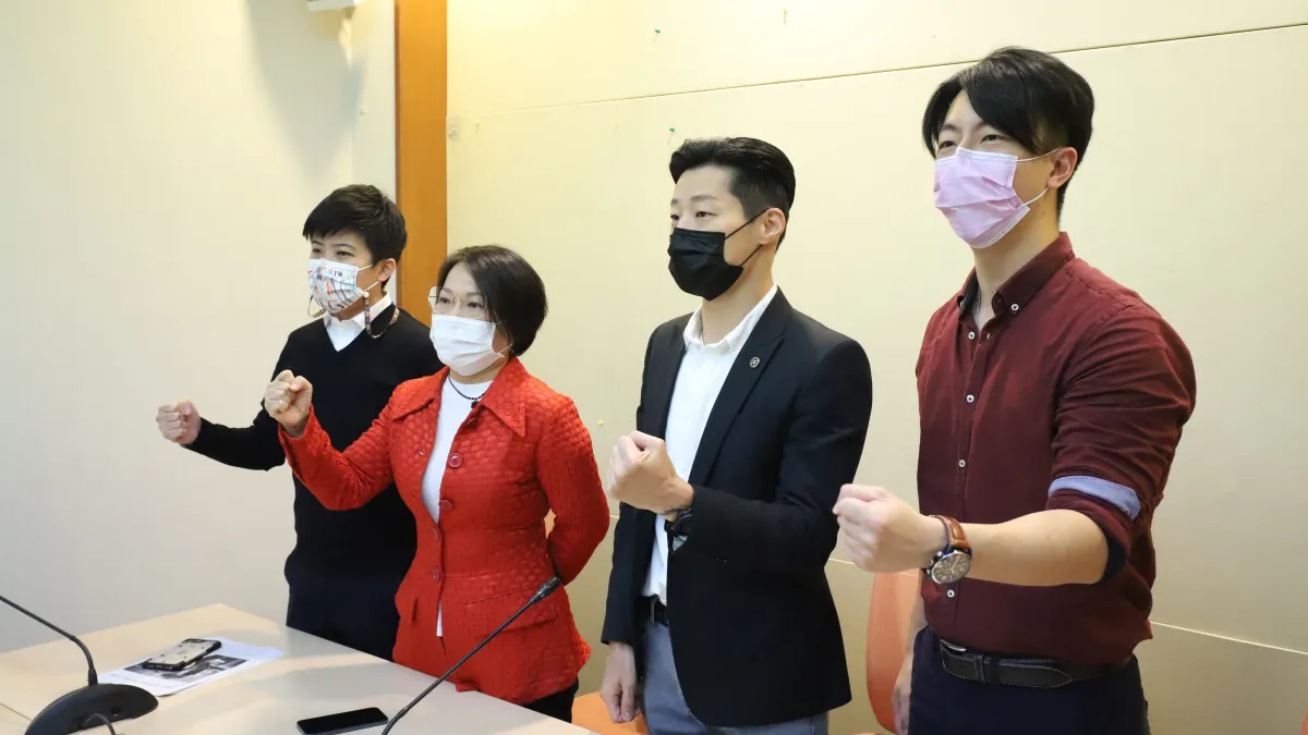 跨黨派中央與地方民意代表4日召開記者會表達對黃捷罷免案的不捨。(林昶佐國會辦公室提供)