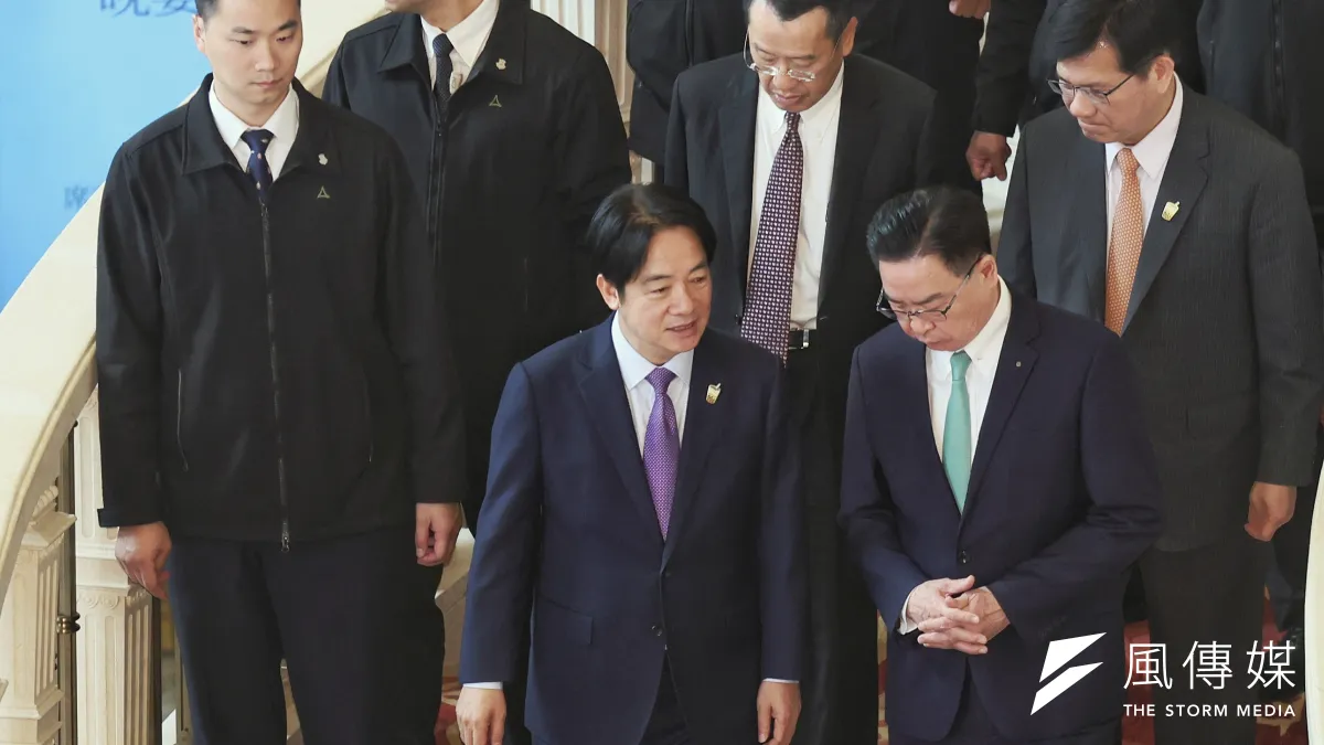 總統賴清德(前中)和國安會秘書長吳釗燮(前右)身邊出共諜,茲事體大(柯承惠攝)