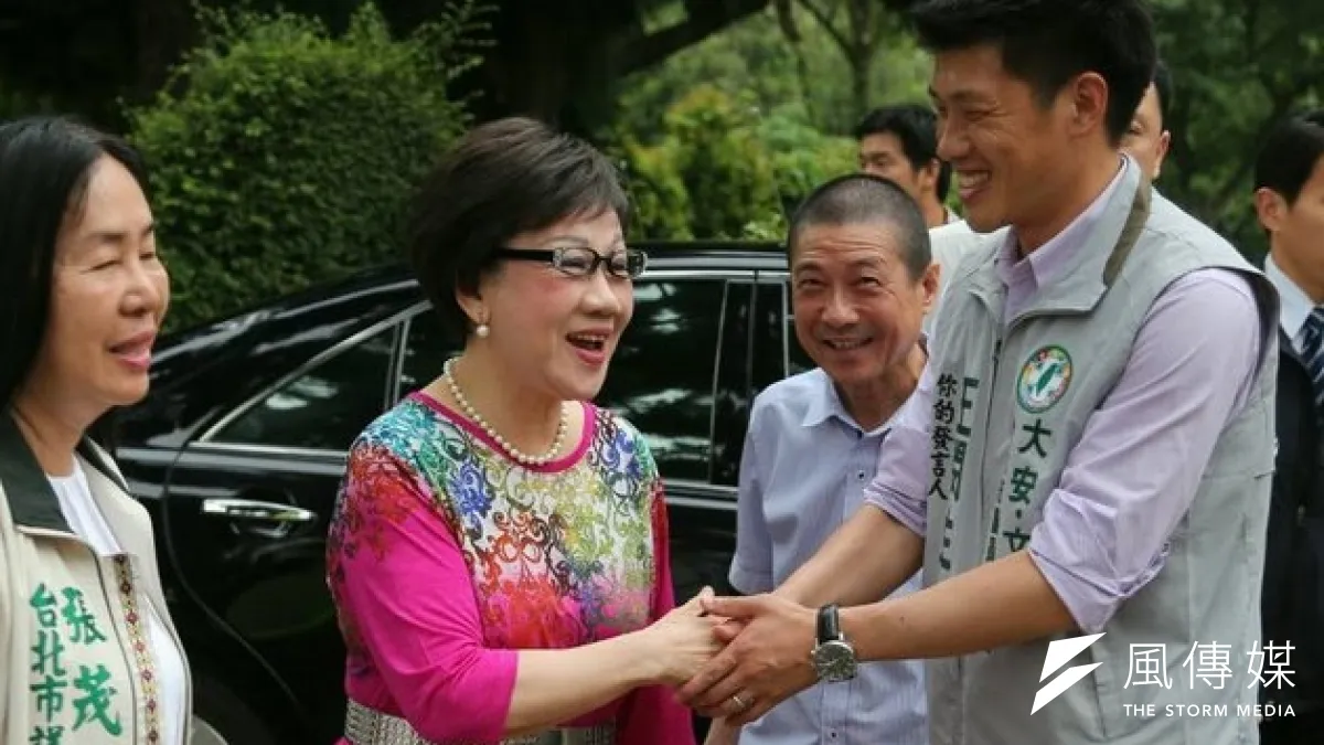 前副總統呂秀蓮宣布退出民進黨內初選活動,但鼓勵其它參選人要「有骨氣」。(余志偉攝)