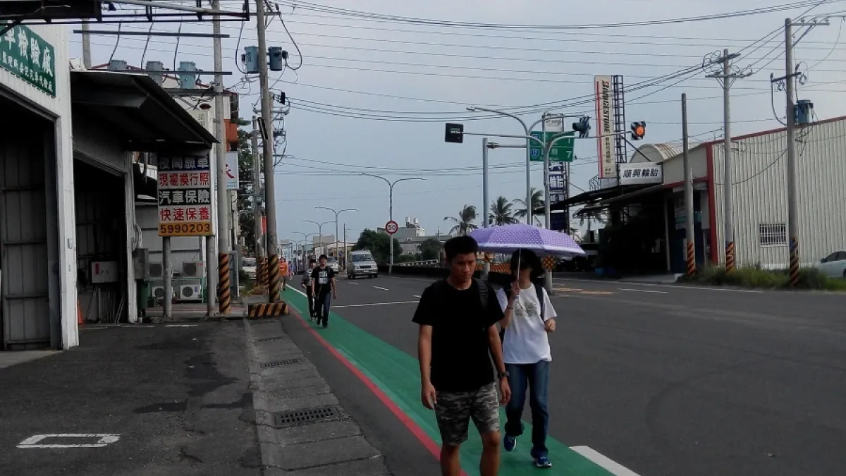 讓行人更安全 南市推標線型人行道