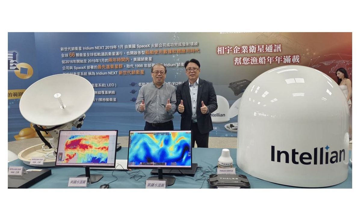 台灣區鮪漁公會總幹事李冠廷(左)、相宇公司董事長周相宇在高雄區漁會漁業大樓舉辦說明會。(圖/徐炳文攝) 台灣區鮪漁公會總幹事李冠廷(左)、相宇公司董事長周相宇在高雄區漁會漁業大樓舉辦說明會。(圖/徐炳文攝)