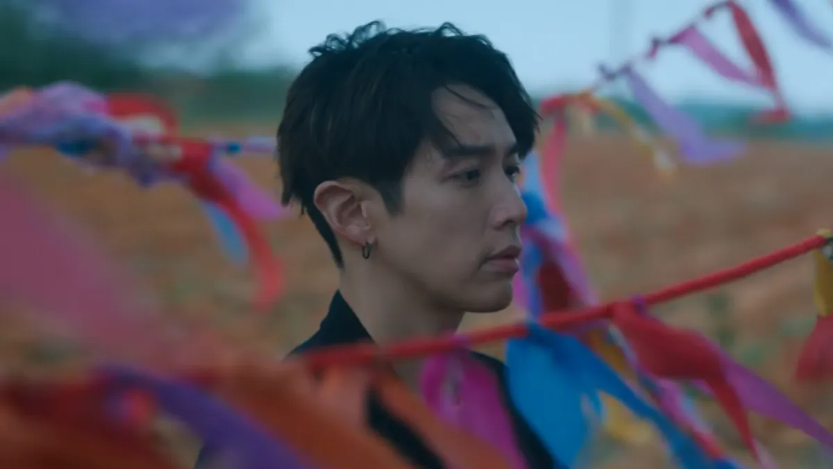 本文為你整理《乩身》劇情全解析與劇中對應的佛學金句懶人包,帶你一次看懂韓杰如何在血淚中悟出破除心魔的生存之道。(圖/翻攝自Netflix)