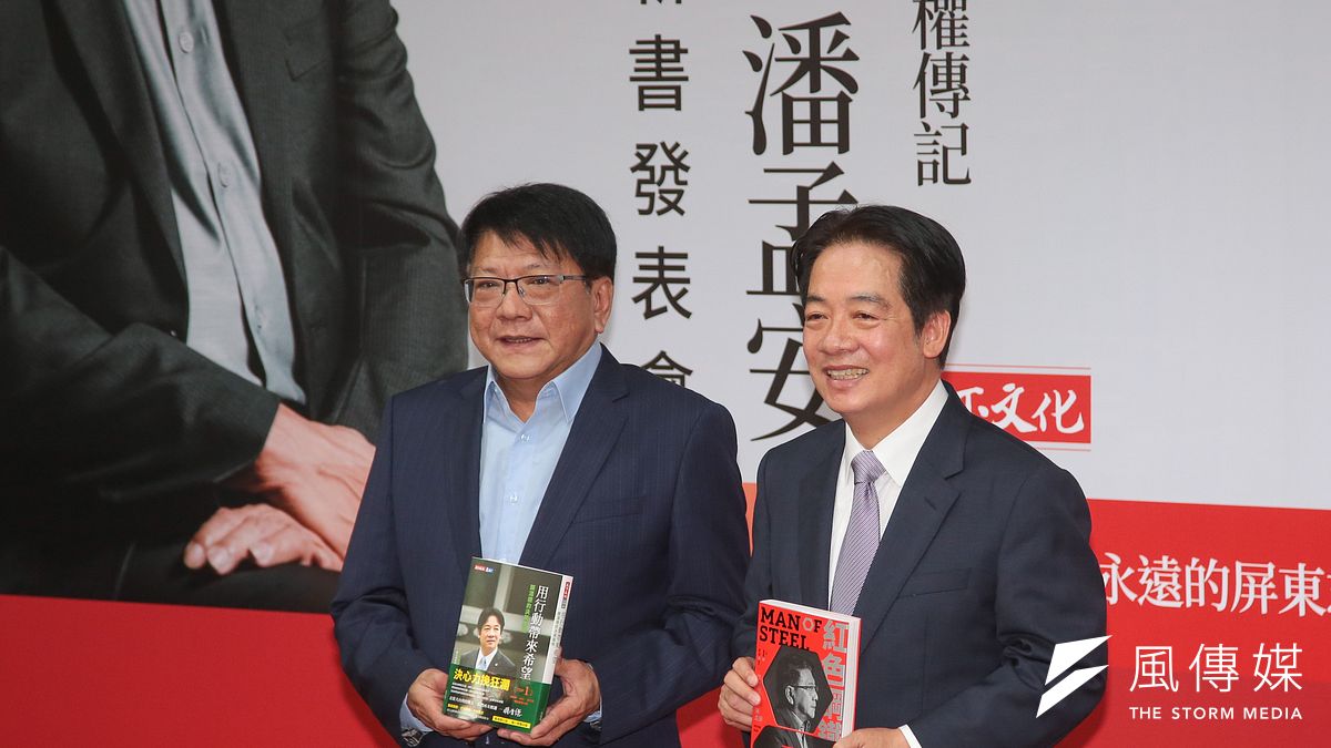 民進黨主席賴清德(右)爆料,總統蔡英文曾開給前屏東縣長潘孟安(左)2個內閣要職,但潘一句「賴清德需要幫忙,所以不入閣」,被賴視為情義相挺。(顏麟宇攝) 民進黨主席賴清德(右)爆料,總統蔡英文曾開給前屏東縣長潘孟安(左)2個內閣要職,但潘一句「賴清德需要幫忙,所以不入閣」,被賴視為情義相挺。(顏麟宇攝)