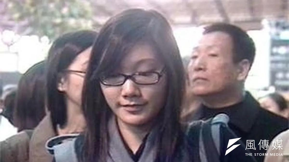 祖母秦厚修過世,馬英九總統次女馬元中與姐姐連袂返台奔喪。(中評社)