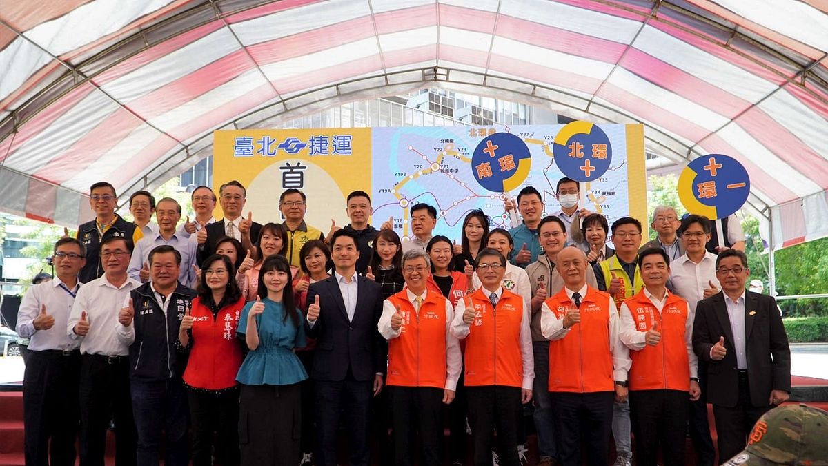 台北市副市長李四川今(29)日在臉書發文說,「要徹底解決內科交通堵塞,就要做一條捷運,是的,我們要讓東環線儘速動工。」(取自李四川臉書) 台北市副市長李四川今(29)日在臉書發文說,「要徹底解決內科交通堵塞,就要做一條捷運,是的,我們要讓東環線儘速動工。」(取自李四川臉書)