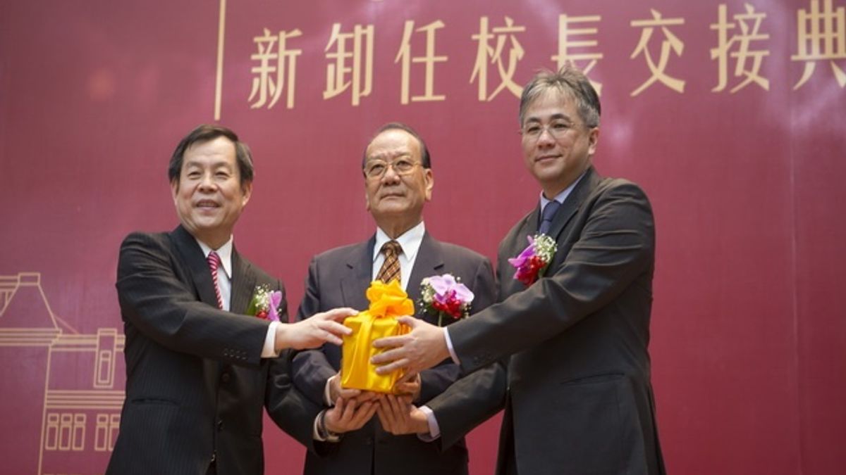 朝陽科大新舊校長交接 鄭道明誓言永續成長 朝陽科大新舊校長交接 鄭道明誓言永續成長