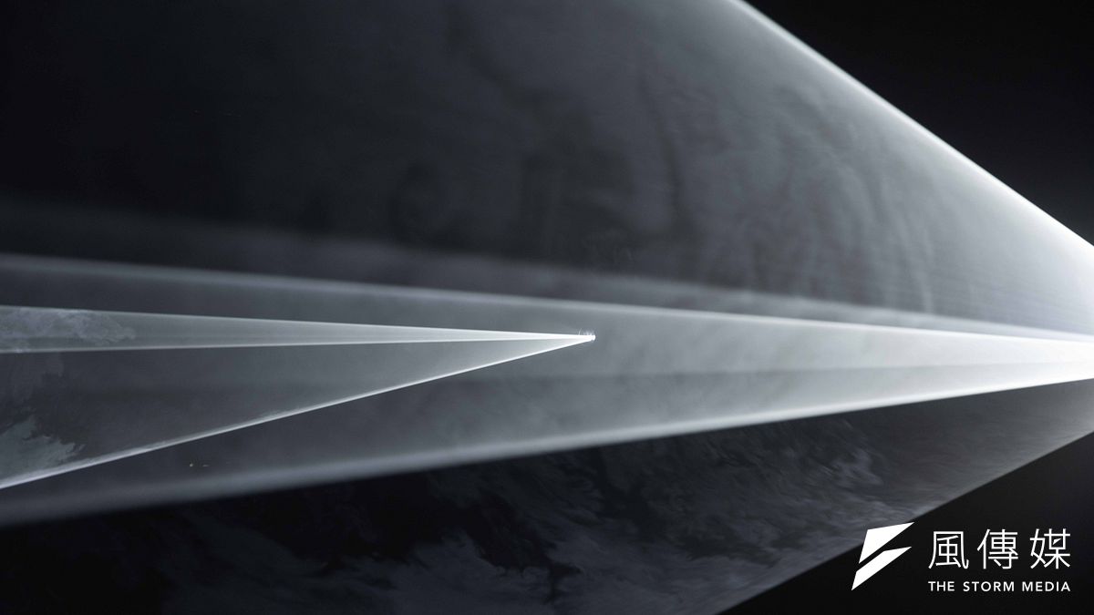 「光之雕塑家」安東尼・麥考爾(Anthony McCall)首度在台個展「在光中遇見你」(Meeting You Halfway)7月26於富邦美術館開展。(富邦美術館提供) 「光之雕塑家」安東尼・麥考爾(Anthony McCall)首度在台個展「在光中遇見你」(Meeting You Halfway)7月26於富邦美術館開展。(富邦美術館提供)