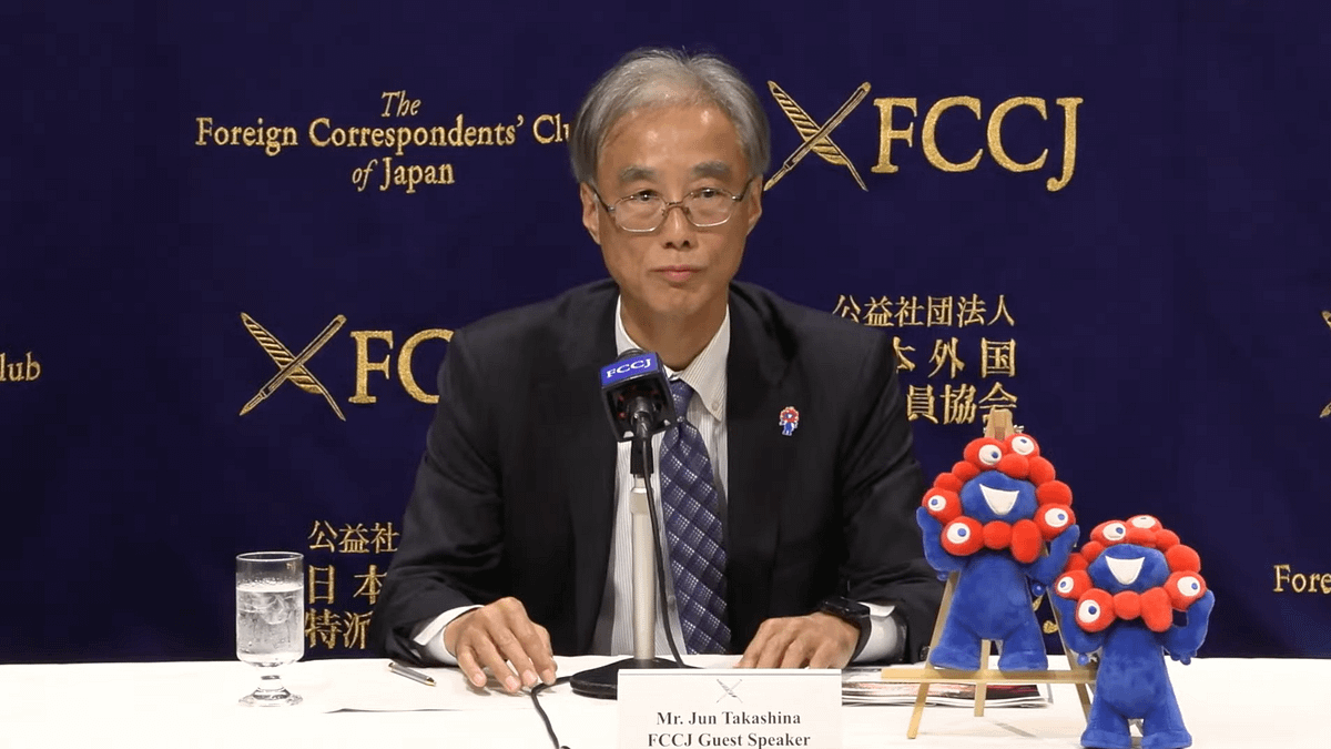 2025年大阪・関西万博の閉幕から約1カ月を経て、高科淳副事務総長が会見で運営収支の黒字達成や来場2900万人超の成果、インバウンド比率の低迷、語学対応や未払い問題などの課題を総括した。(写真:FCCJ) 2025年大阪・関西万博の閉幕から約1カ月を経て、高科淳副事務総長が会見で運営収支の黒字達成や来場2900万人超の成果、インバウンド比率の低迷、語学対応や未払い問題などの課題を総括した。(写真:FCCJ)