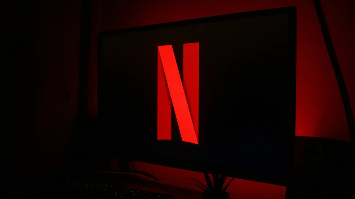 Netflix 旗艦影集《艾蜜莉在巴黎》(Emily in Paris)第五季於 12 月 18 日正式全球同步上架,隨即在各個市場展現強大的吸粉實力。(圖/取自unsplash)