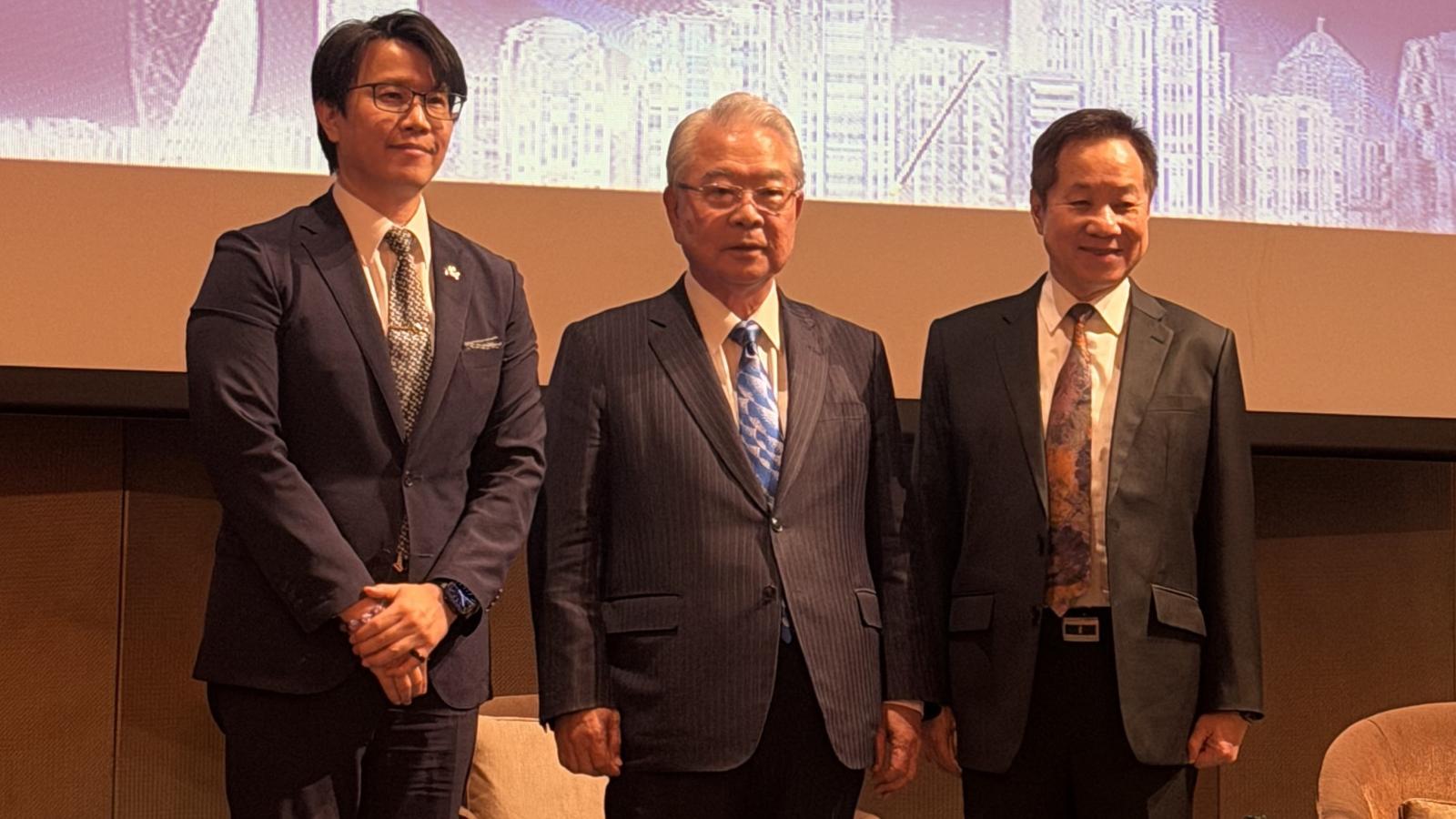 東海大學前進泰國 教導台商用手機駕馭AI