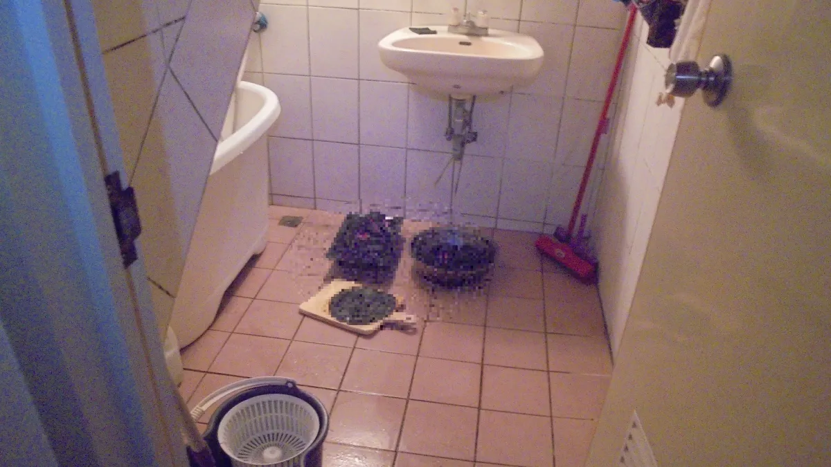 女子心情低落燒炭輕生 警消破門搶救阻憾事