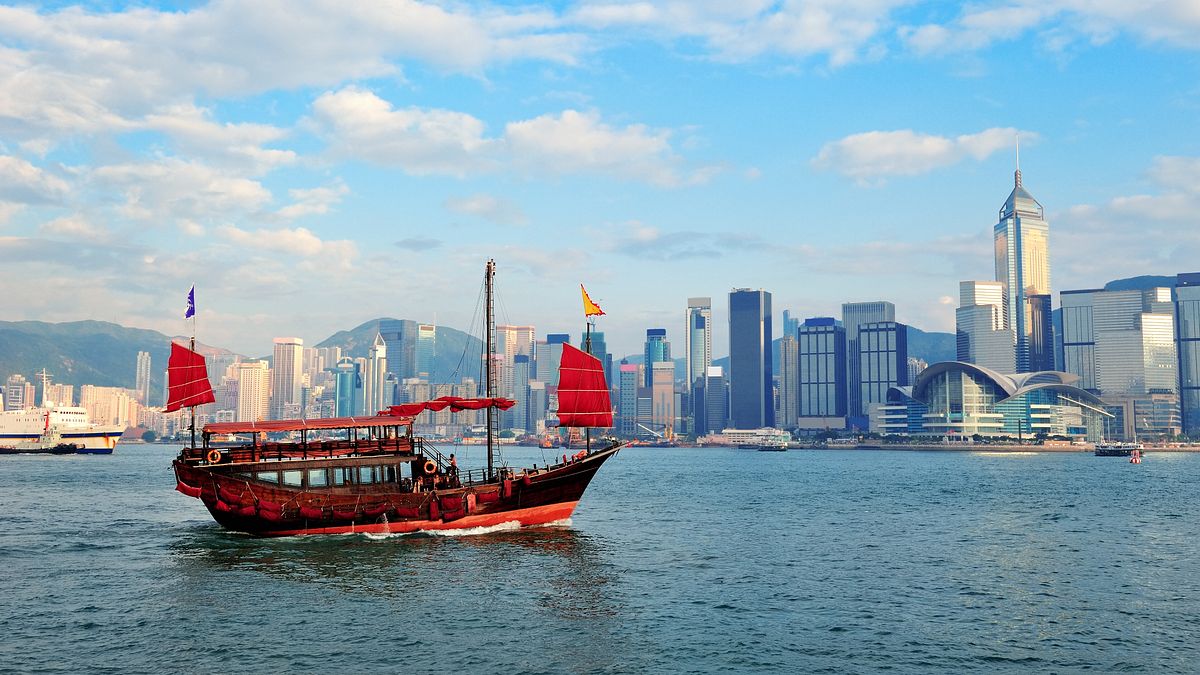 新加坡、瑞士輸了!全球10大生活成本最高城市冠軍是它:房價物價蟬連三年奪冠