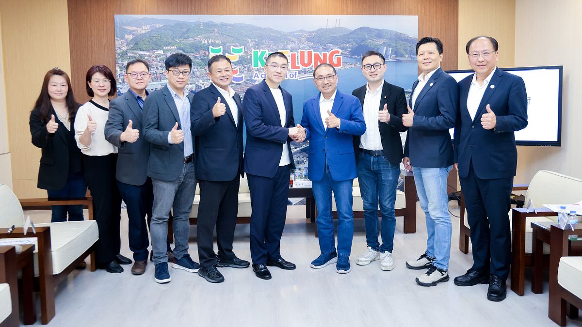 新北市長侯友宜率市府團隊拜會基隆市長謝國樑,針對基隆捷運後續推動方向進行深度交流,發包策略「細設先行」。(圖/新北市捷運局提供) 新北市長侯友宜率市府團隊拜會基隆市長謝國樑,針對基隆捷運後續推動方向進行深度交流,發包策略「細設先行」。(圖/新北市捷運局提供)