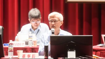 中鋼召開第19屆董事會第1次會議,推選經濟部法人代表黃建智續任董事長職務。(圖/中鋼提供)