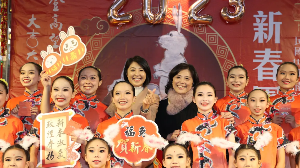 南投縣政府新春團拜,許縣長感謝超過300萬遊客對南投燈會的支持肯定。(圖/南投縣政府)