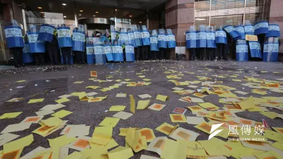 長榮大學馬來西亞籍女大生命案,在犯案兇嫌梁姓男子羈押後,台灣社會一如往例上演到老家丟雞蛋。(示意圖,顏麟宇攝)