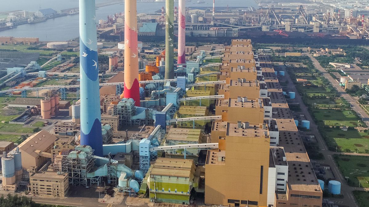 今夏第一炮,台中再砍煤,缺電風險存在。(圖/臺中市政府提供) 今夏第一炮,台中再砍煤,缺電風險存在。(圖/臺中市政府提供)