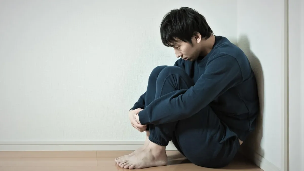 過完年回到工作岡位上,大多數人沒有因放長假而獲得陽光般笑容,反倒一臉疲憊;甚至,很多人在經歷完親戚們的輪番大評比之後,還覺得自己有些羞愧。(示意圖,非當事人/すしぱく@pakutaso)