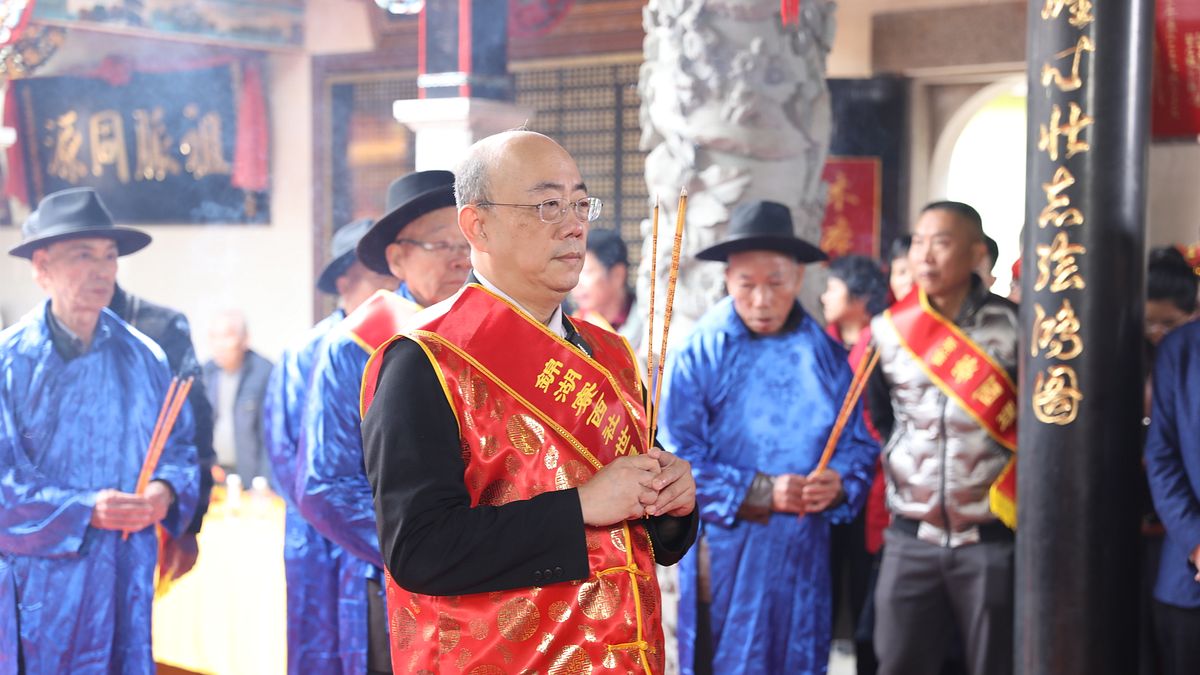 前立委郭正亮日前踏上尋根謁祖之行,來到祖籍老家時表示,有落葉歸根的感覺,漳州的鄉音和建築,與台南、高雄沒什麼差別。(中新社) 前立委郭正亮日前踏上尋根謁祖之行,來到祖籍老家時表示,有落葉歸根的感覺,漳州的鄉音和建築,與台南、高雄沒什麼差別。(中新社)