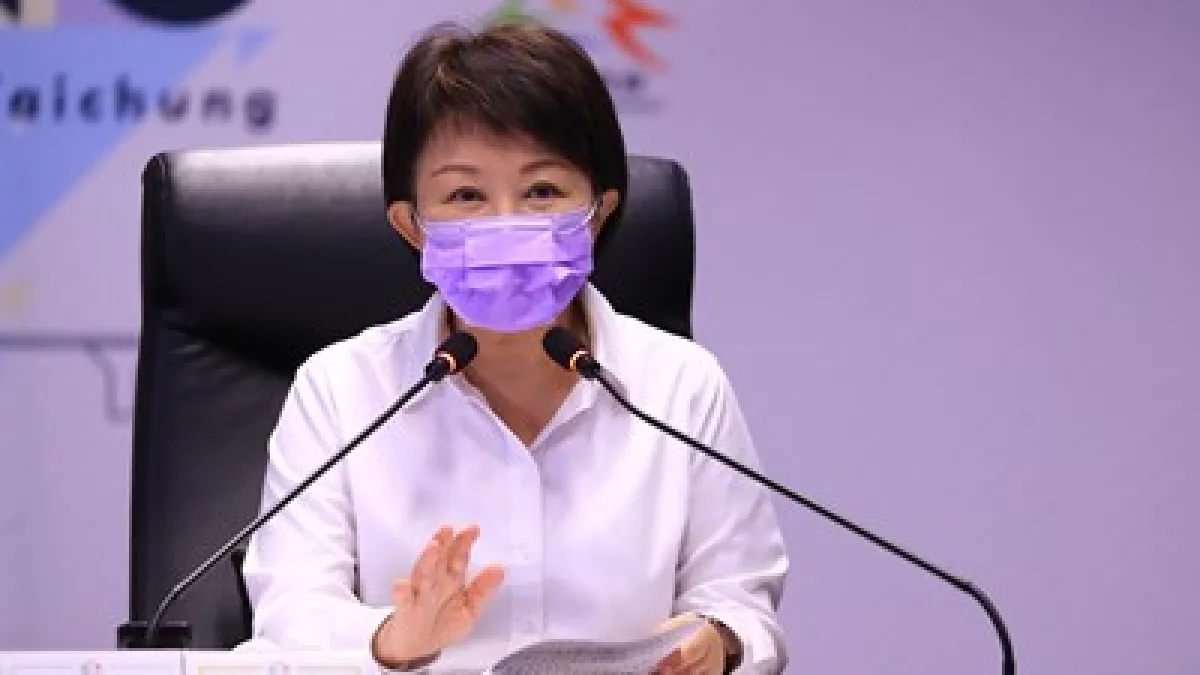 台中市立仁愛之家是目前六都唯一提供安養及日間照顧的長照機構,除有完善醫療服務外,也提供社團活動、老少共融活動等,去年院民生活滿意度達93.67%。(圖/台中市政府提供)
