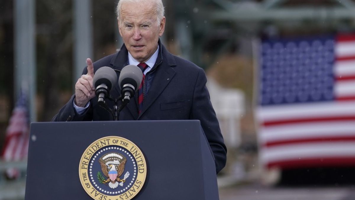 美國總統拜登簽1兆美元基建法案,升級交通、網路和公用事業。(美聯社) 美國總統拜登簽1兆美元基建法案,升級交通、網路和公用事業。(美聯社)