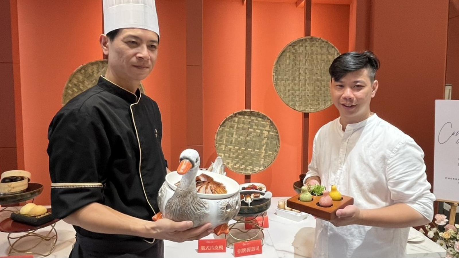 高雄人氣烤鴨名店「鴨點棧」開新店 年賣1.5萬隻烤鴨 再推活蟹活魚客製料理