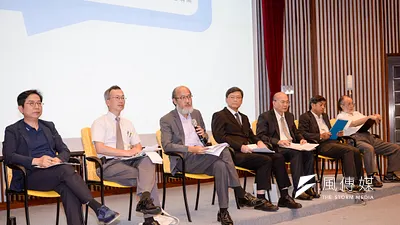 政大校長遴選今天進行「候選人同意權投票」,李蔡彥、林元輝、郭明政3人跨過門檻,將進一步角逐校長大位。圖為政大先前舉辦校長遴選公聽會。(資料照,甘岱民攝)