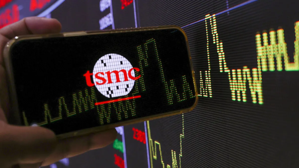 瑞銀(UBS)分析我國海關數據後發現,2026年前七個月美國以外的市場對台灣出口成長的貢獻明顯提升,是史上第一次追上美國,或略高於美國。(中央社)