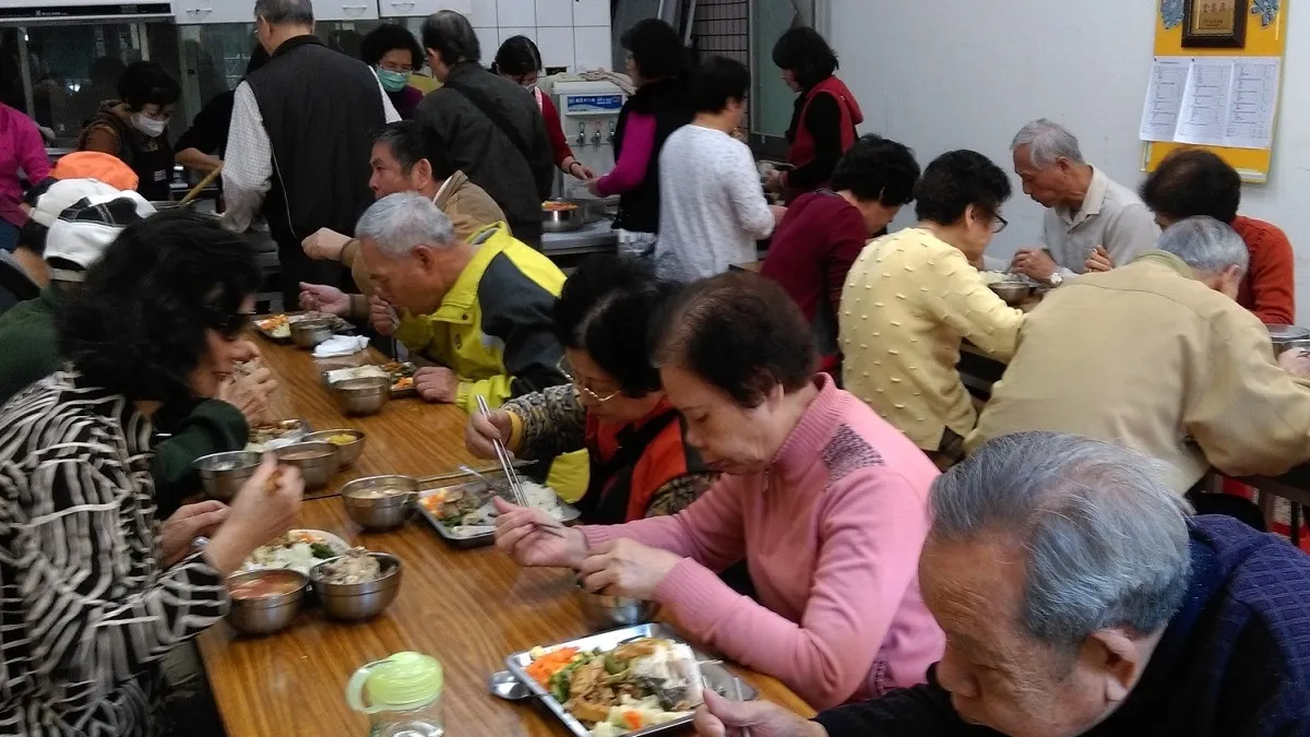 老人共餐關懷服務 新北銀髮長者食在好幸福
