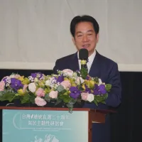 總統賴清德日前回顧二二八事件、白色恐怖等事件,強調總統直選並非制度恩賜,更提及「國民黨對待台灣人民比日本殖民還差」。(資料照,蔡親傑攝) 總統賴清德日前回顧二二八事件、白色恐怖等事件,強調總統直選並非制度恩賜,更提及「國民黨對待台灣人民比日本殖民還差」。(資料照,蔡親傑攝)