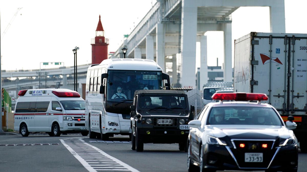 「鑽石公主號」郵輪的乘客從19日開始下船。(美聯社) 「鑽石公主號」郵輪的乘客從19日開始下船。(美聯社)