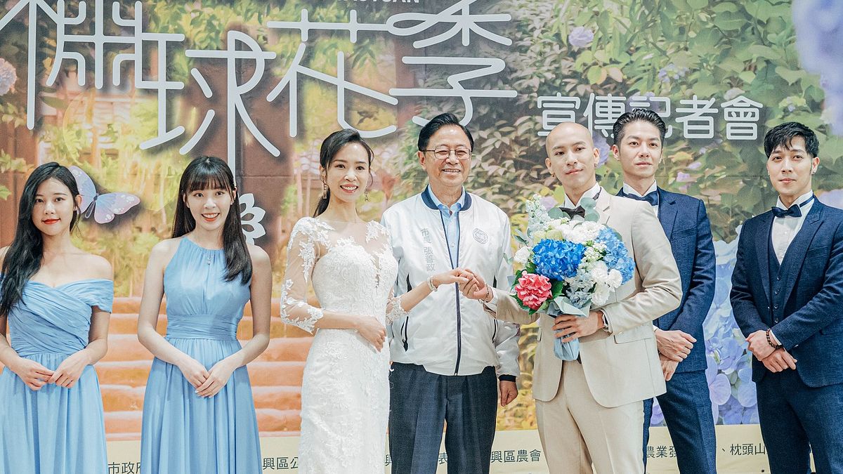 桃園市長張善政出席「2023桃園繡球花季」記者會活動,邀請民眾來復興區感受繡球花之美。(圖/桃園市政府提供) 桃園市長張善政出席「2023桃園繡球花季」記者會活動,邀請民眾來復興區感受繡球花之美。(圖/桃園市政府提供)