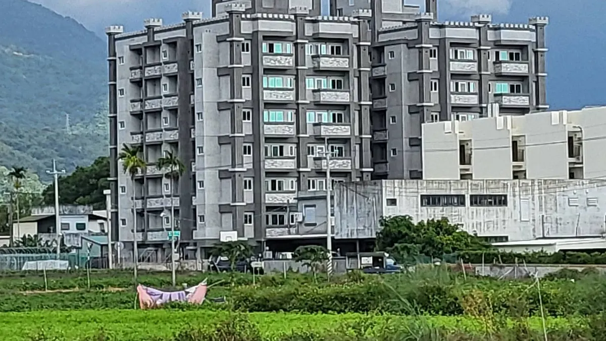 受害者購買的是位於永興七街上的太極地產「綠野仙蹤」建案。(圖/翻攝自FB/太極地產事業有限公司「都市達人 移居花蓮最佳窗口」) 受害者購買的是位於永興七街上的太極地產「綠野仙蹤」建案。(圖/翻攝自FB/太極地產事業有限公司「都市達人 移居花蓮最佳窗口」)