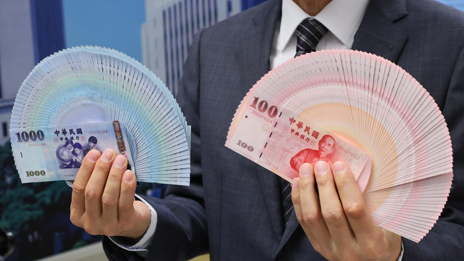 全國普發二萬最新進度?卓榮泰今開議回應了 行政院揭普發現金「3原則」