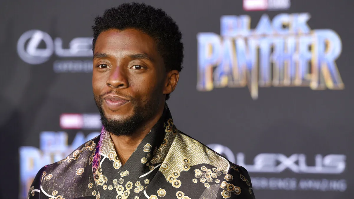 漫威電影「黑豹」男星查德維克博斯曼(Chadwick Boseman)因大腸癌病逝,享年43歲。(AP)