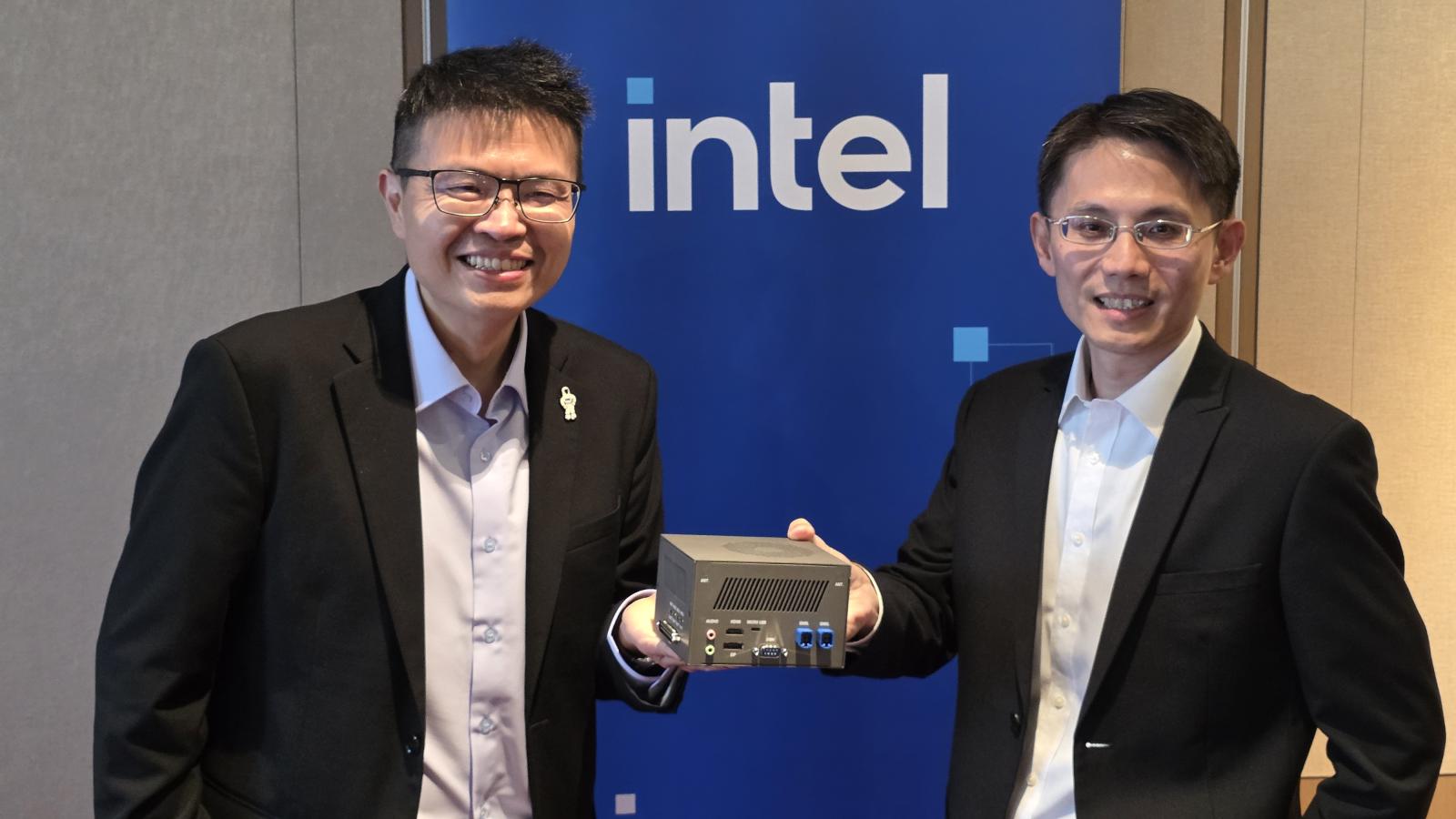英特爾揭Edge AI策略!不只拚GPU,Core Ultra系列3勝Jetson Orin,邊緣AI效能最高2.5倍,主打降低TCO
