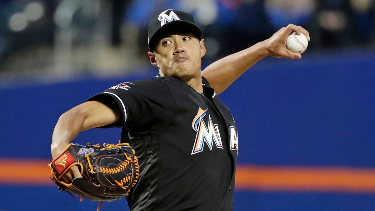 陳偉殷は2016年シーズン前にマイアミ・マーリンズと5年間8000万ドルの契約を締結し、現在も台湾のスポーツ選手の給与契約の記録となっている。(資料写真、AP通信) 陳偉殷は2016年シーズン前にマイアミ・マーリンズと5年間8000万ドルの契約を締結し、現在も台湾のスポーツ選手の給与契約の記録となっている。(資料写真、AP通信)