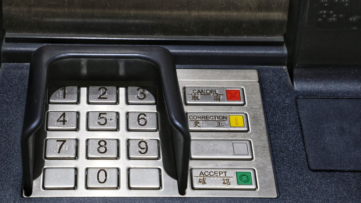 普發1萬登記慘遇連線災難,只能改ATM領現?網站異常3小時 數發部這麼說