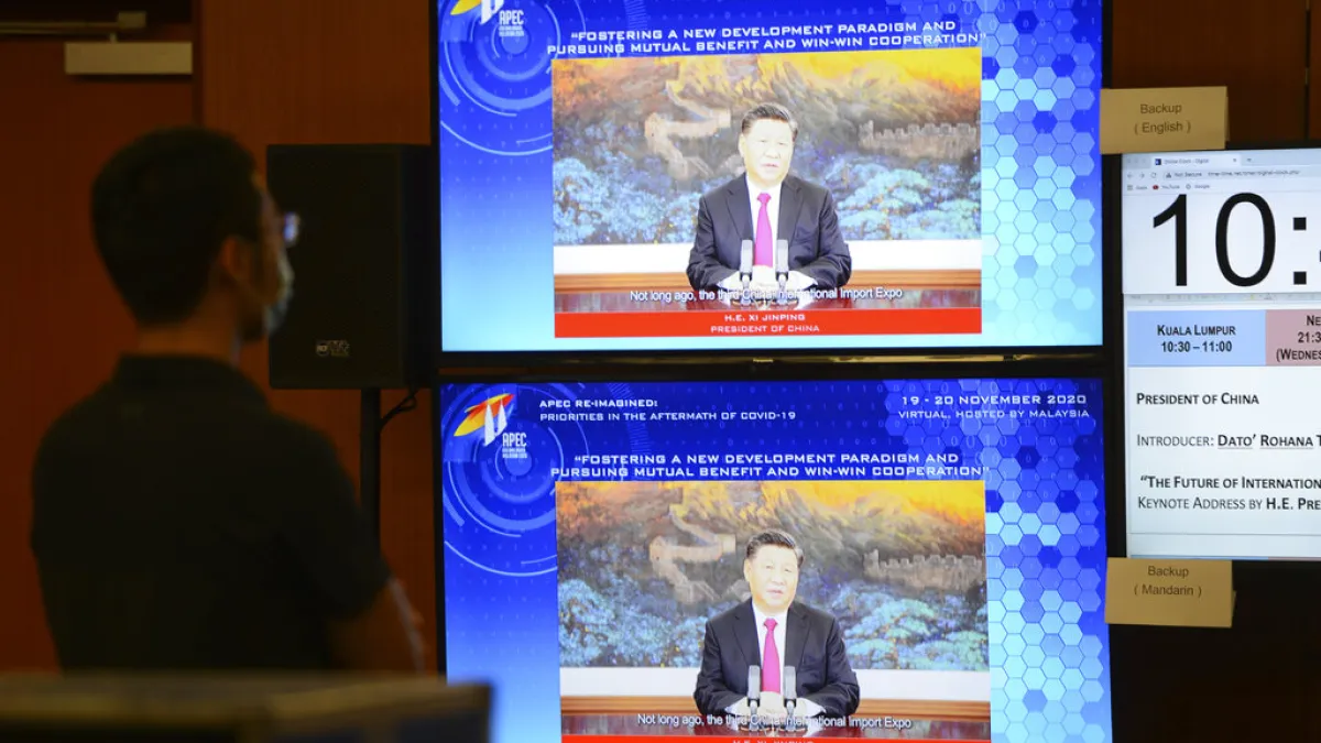 中國領導人習近平19日在APEC對話論壇發表談話。(美聯社)